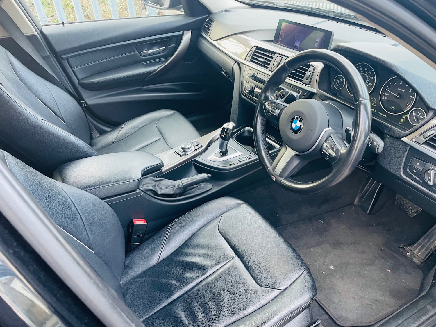 Used BMW 3 Series 2012 for sale - 77318436: Photo 12