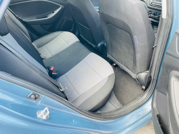 Used Hyundai i20 2017 for sale - 74565970: Photo 8