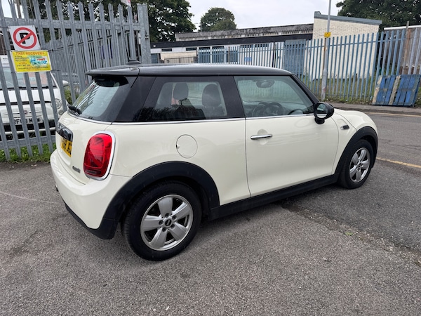 Used MINI Hatch 2018 for sale - 75343732: Photo 9