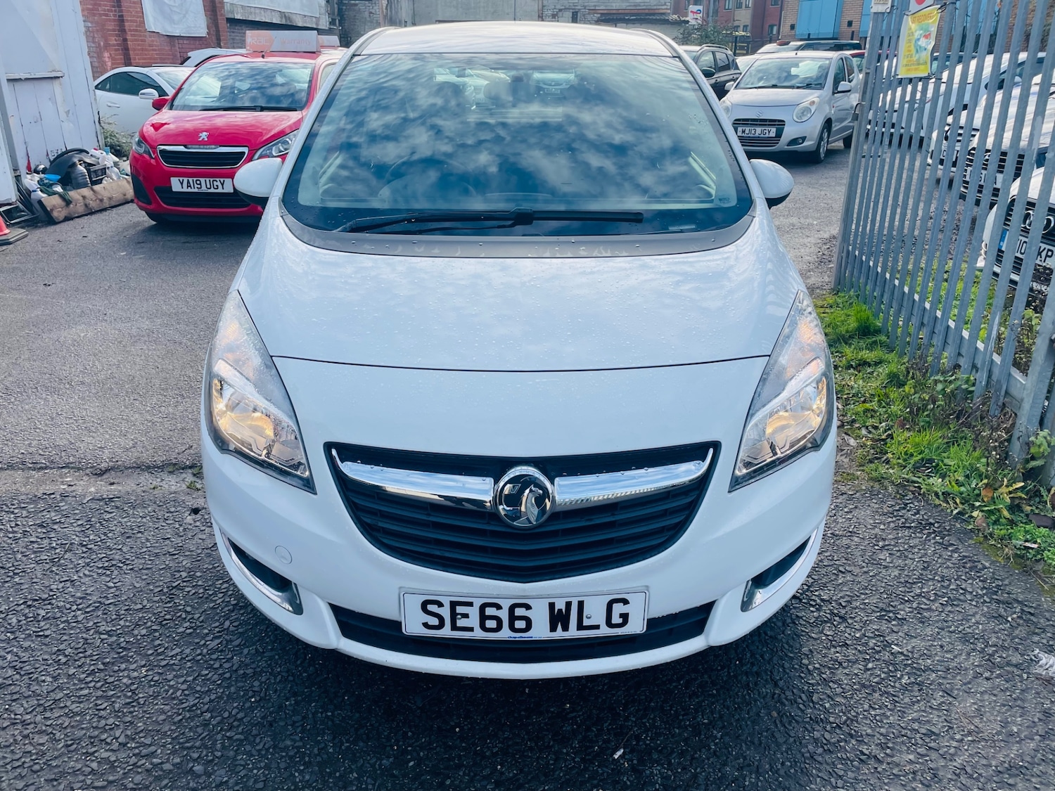 Used Vauxhall Meriva 2017 for sale - 76831704: Photo 2