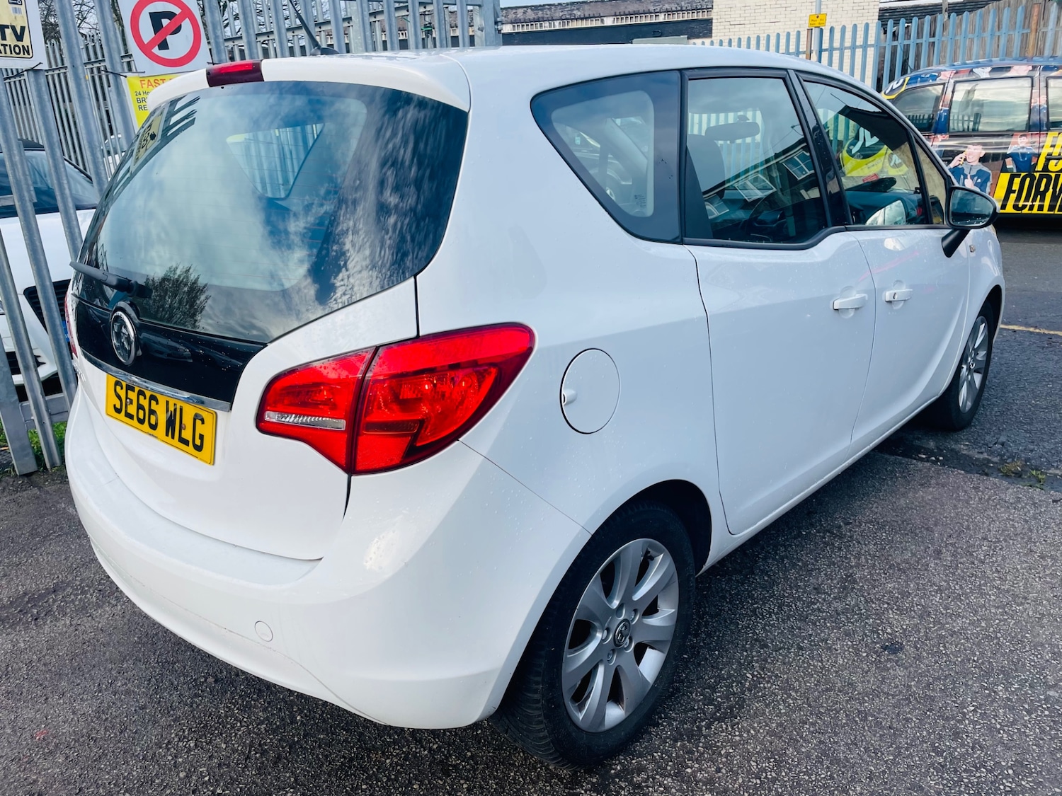 Used Vauxhall Meriva 2017 for sale - 76831704: Photo 5