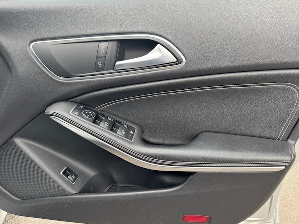 Used Mercedes-Benz CLA 2015 for sale - 76178109: Photo 20
