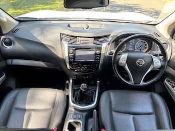 Used Nissan Navara 2018 for sale - 79199306: Photo