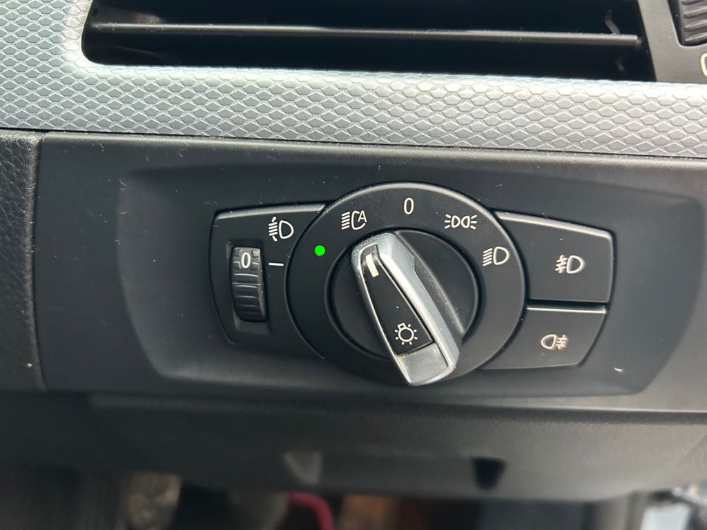 Used BMW 3 Series 2011 for sale - 77037958: Photo 23