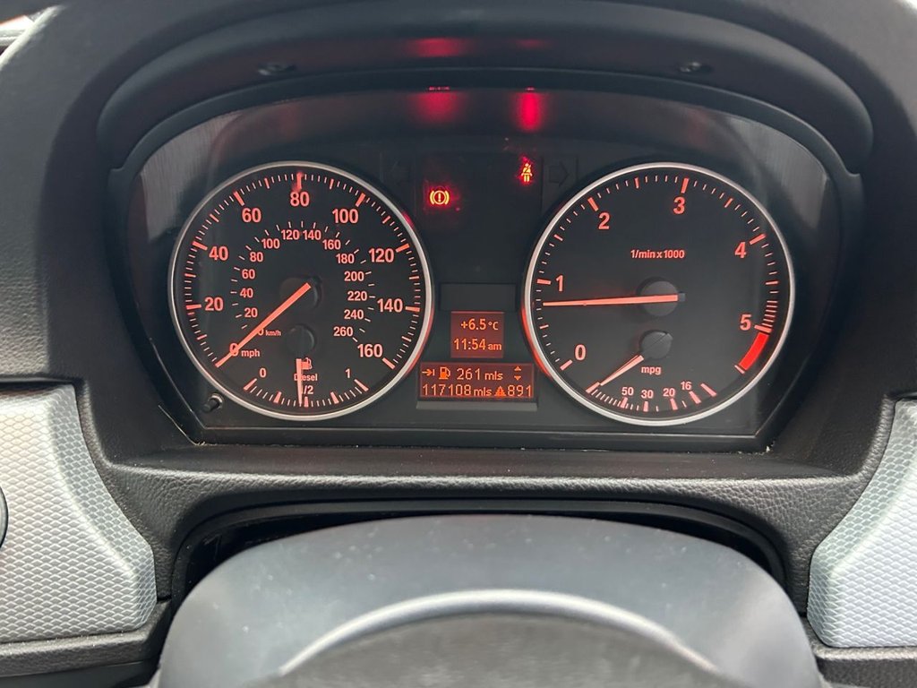 Used BMW 3 Series 2011 for sale - 77037958: Photo 27