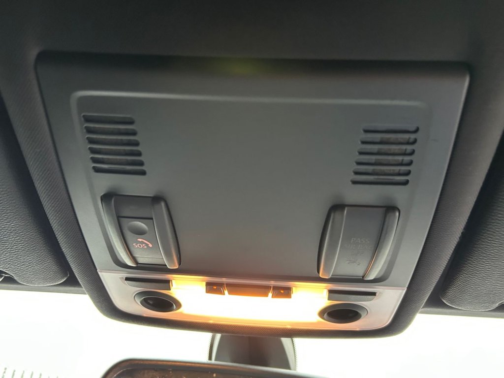 Used BMW 3 Series 2011 for sale - 77037958: Photo 39