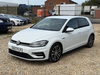 Used Volkswagen Golf 2017 for sale - 75853944: Photo