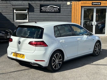 Used Volkswagen Golf 2017 for sale - 75853944: Photo
