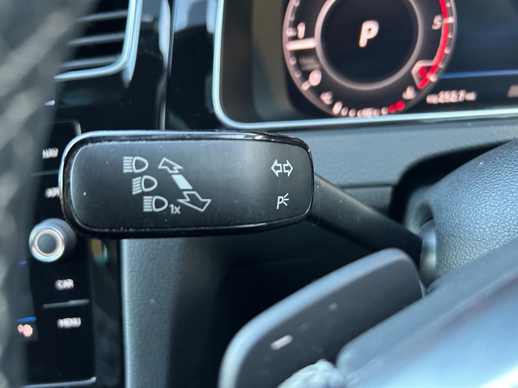 Used Volkswagen Golf 2018 for sale - 76711614: Photo 34