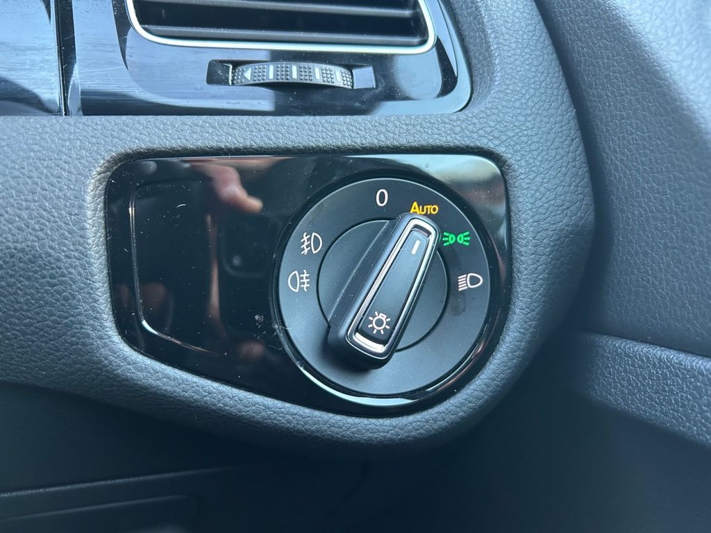 Used Volkswagen Golf 2018 for sale - 76711614: Photo 36