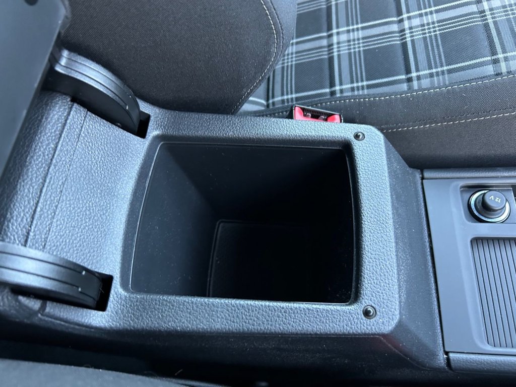 Used Volkswagen Golf 2018 for sale - 76711614: Photo 38