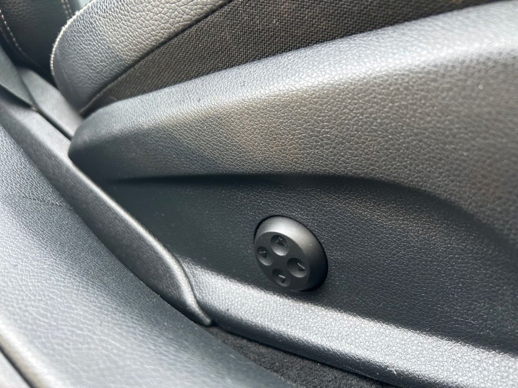 Used Mercedes-Benz C Class 2015 for sale - 77734073: Photo 35