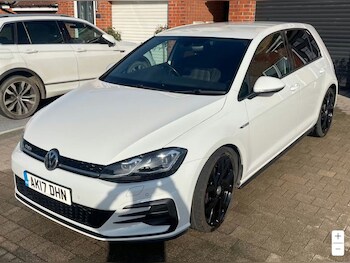 Used Volkswagen Golf 2017 for sale - 78227811: Photo