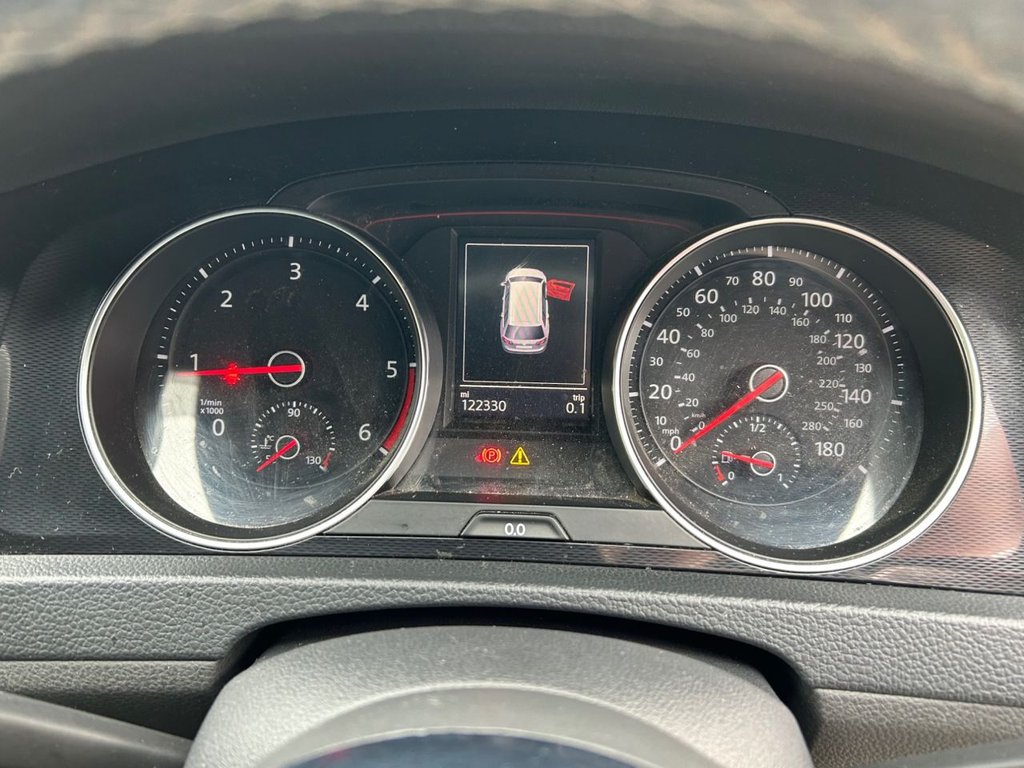 Used Volkswagen Golf 2016 for sale - 77609345: Photo 22