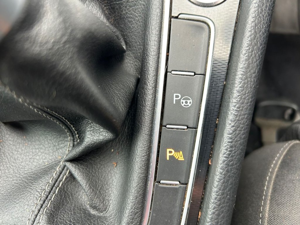 Used Volkswagen Golf 2016 for sale - 77609345: Photo 25