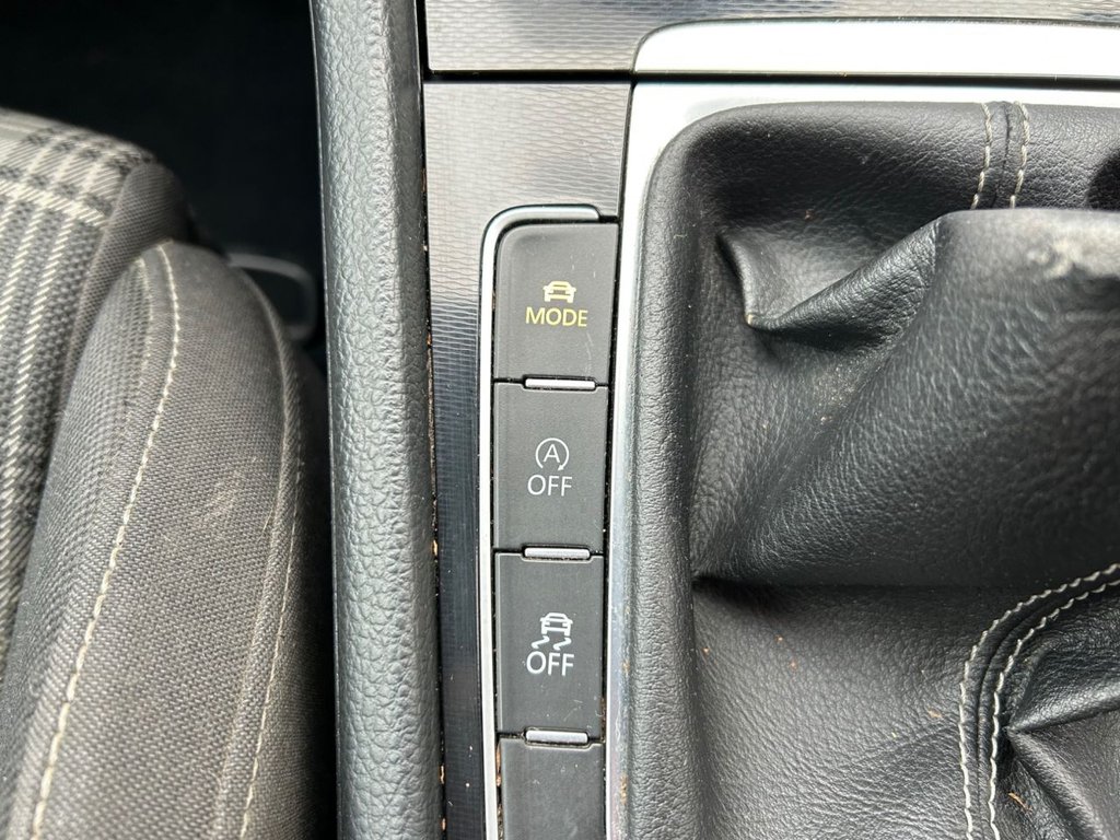 Used Volkswagen Golf 2016 for sale - 77609345: Photo 27