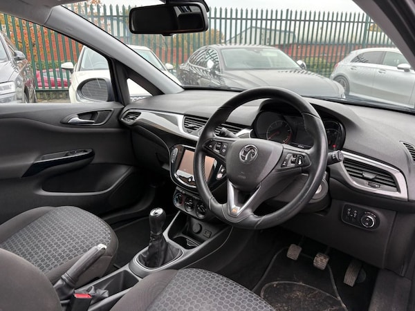 Used Vauxhall Corsa 2015 for sale - 76303661: Photo 2