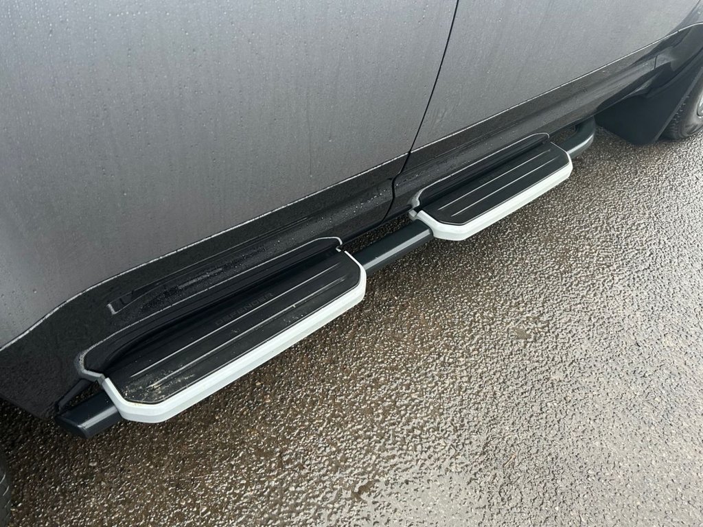 Used Land Rover Defender 2022 for sale - 77451760: Photo 16