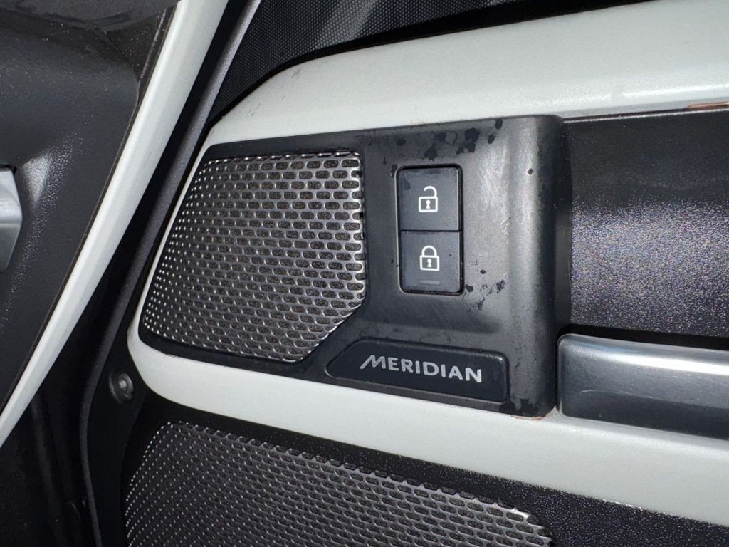 Used Land Rover Defender 2022 for sale - 77451760: Photo 28