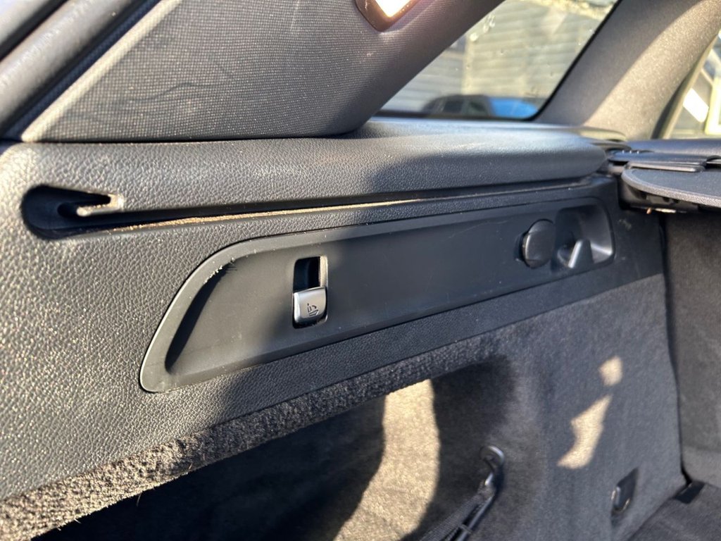 Used Mercedes-Benz GLC 2020 for sale - 76642685: Photo 15