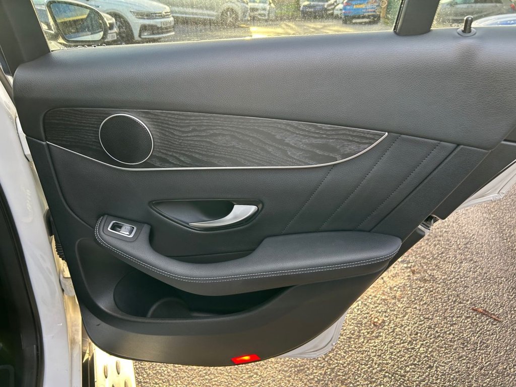 Used Mercedes-Benz GLC 2020 for sale - 76642685: Photo 26