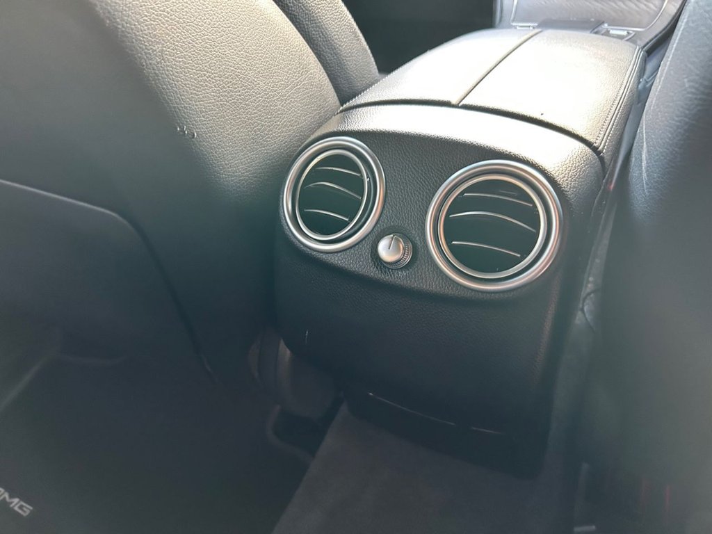 Used Mercedes-Benz GLC 2020 for sale - 76642685: Photo 32