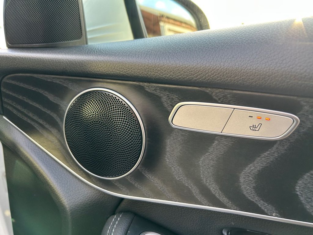 Used Mercedes-Benz GLC 2020 for sale - 76642685: Photo 35