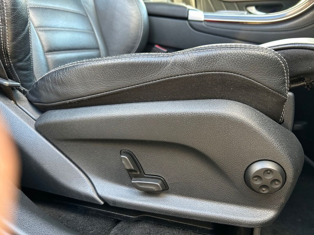 Used Mercedes-Benz GLC 2020 for sale - 76642685: Photo 37