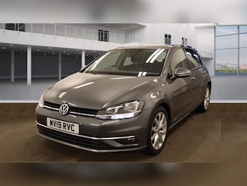 Used Volkswagen Golf 2019 for sale - 75937186: Photo