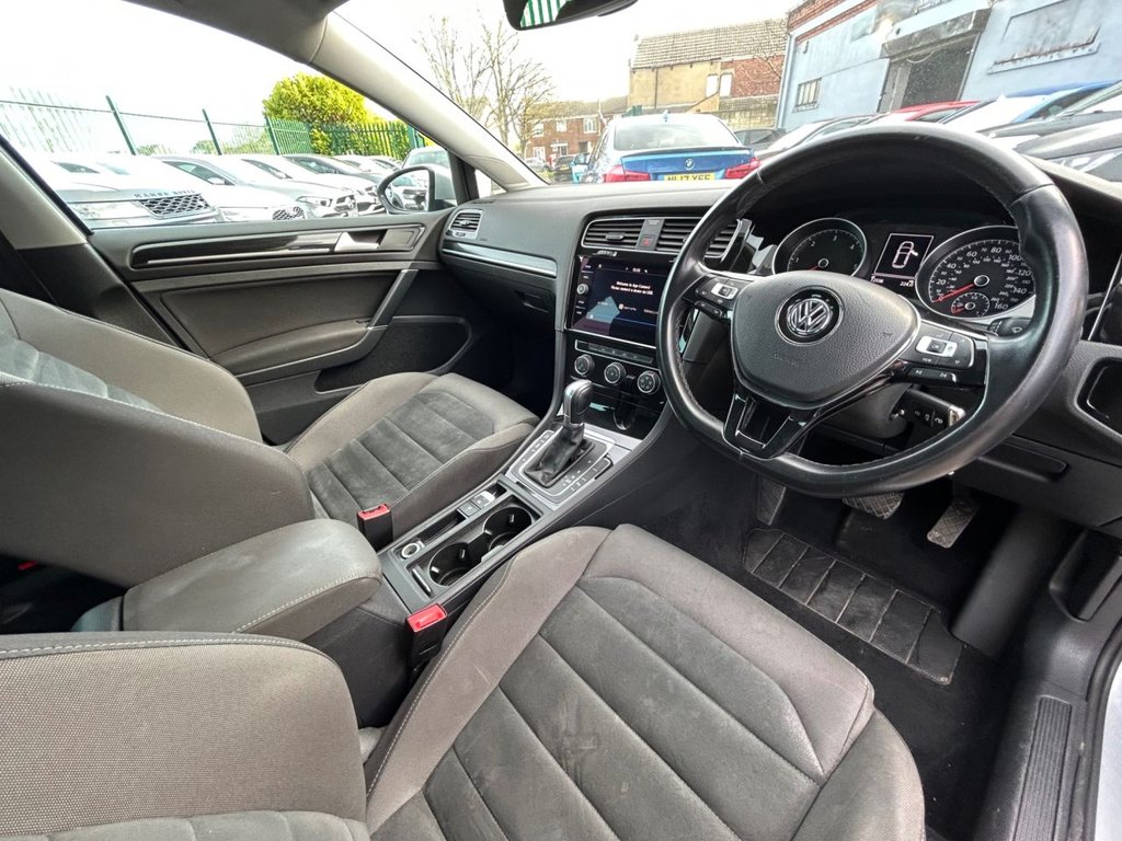 Used Volkswagen Golf 2019 for sale - 77936119: Photo 20