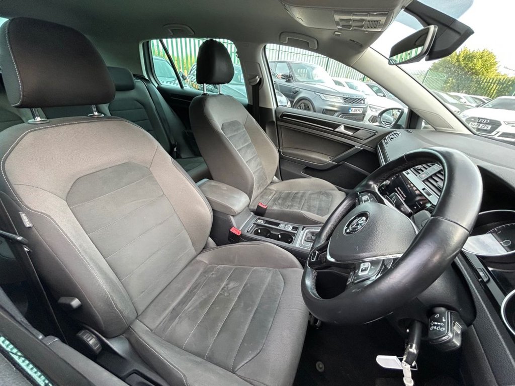 Used Volkswagen Golf 2019 for sale - 77936119: Photo 21