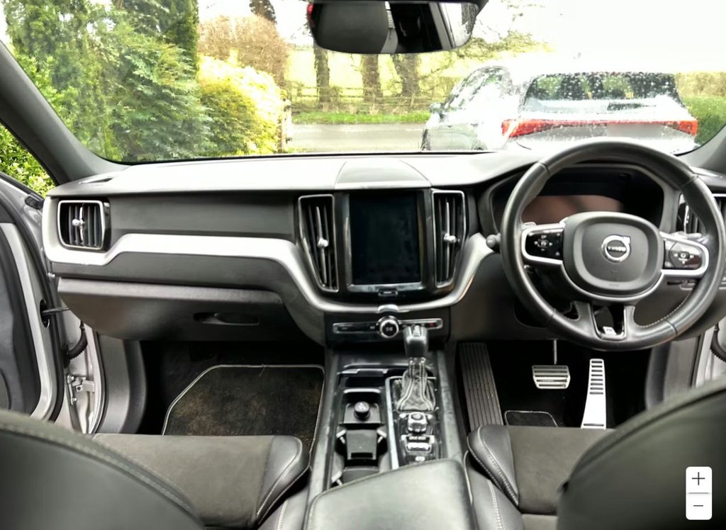 Used Volvo XC60 2018 for sale - 77557858: Photo 3