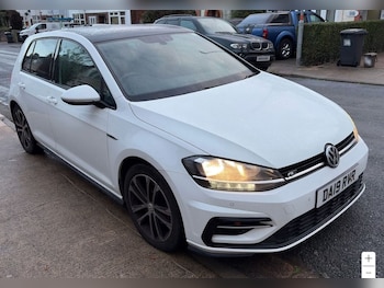 Volkswagen - Golf