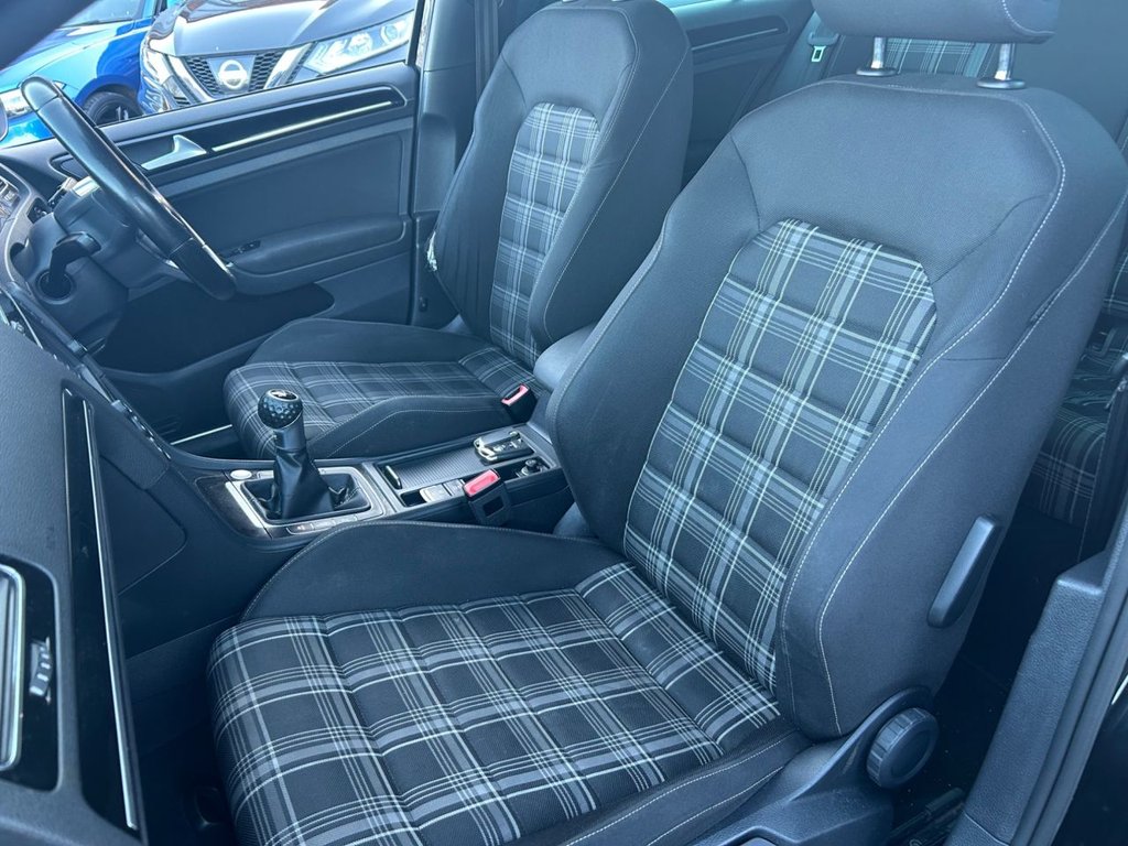 Used Volkswagen Golf 2016 for sale - 77919885: Photo 17