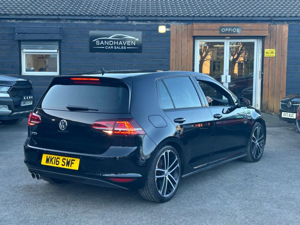 Used Volkswagen Golf 2016 for sale - 77919885: Photo 2