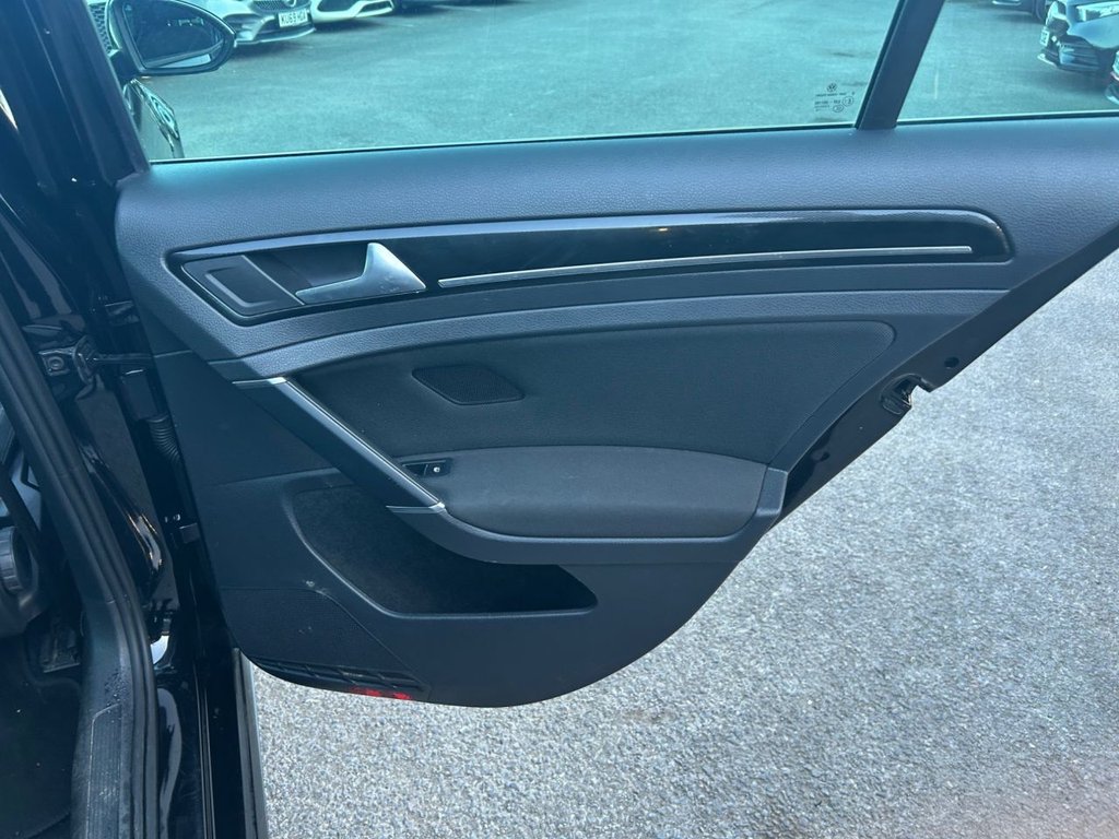 Used Volkswagen Golf 2016 for sale - 77919885: Photo 21