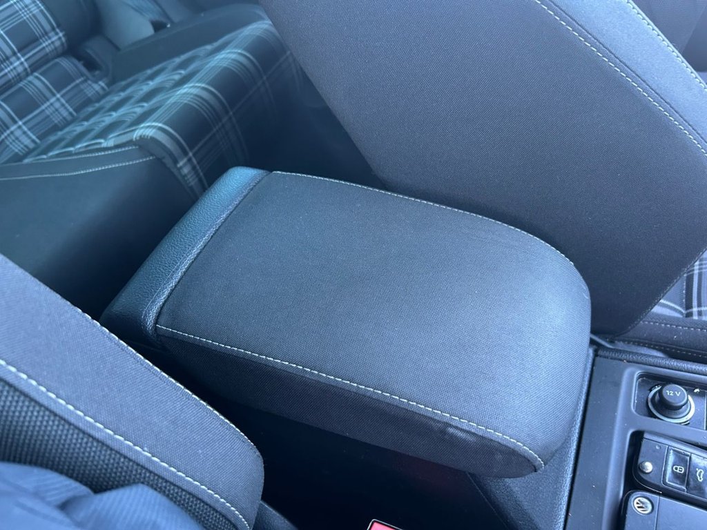 Used Volkswagen Golf 2016 for sale - 77919885: Photo 36