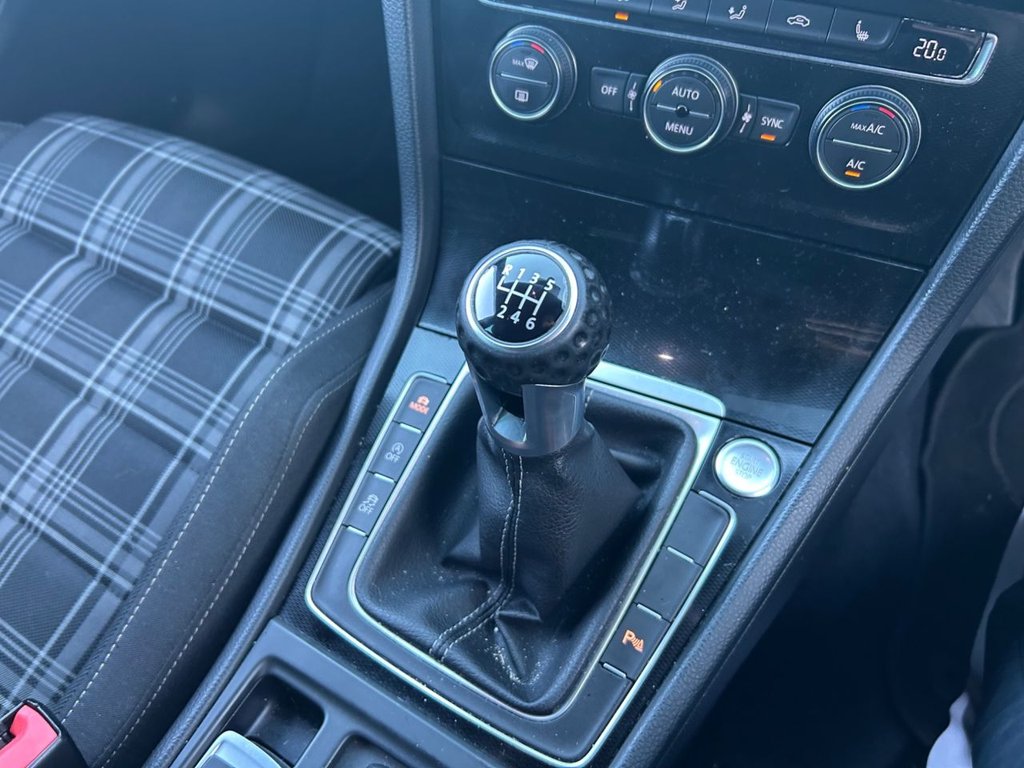 Used Volkswagen Golf 2016 for sale - 77919885: Photo 39