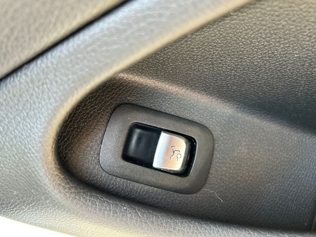 Used Mercedes-Benz C Class 2016 for sale - 77594585: Photo 20