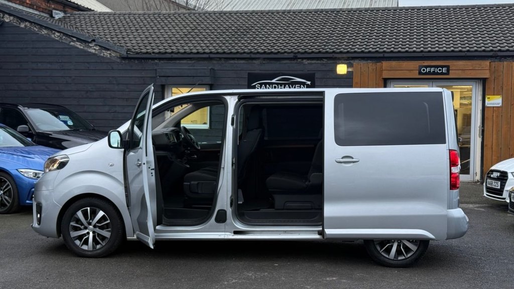 Used Toyota PROACE CITY Verso 2018 for sale - 76826535: Photo 11