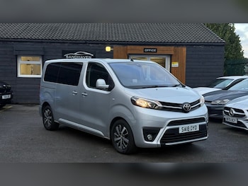 Toyota - PROACE CITY Verso