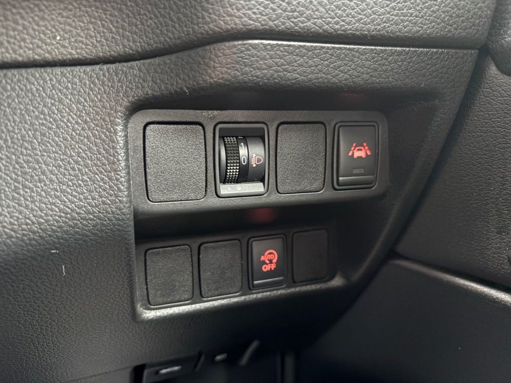 Used Nissan Qashqai 2017 for sale - 77328166: Photo 38