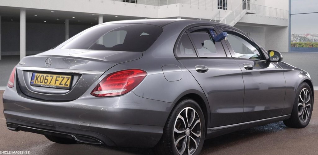 Used Mercedes-Benz C Class 2018 for sale - 77276094: Photo 3