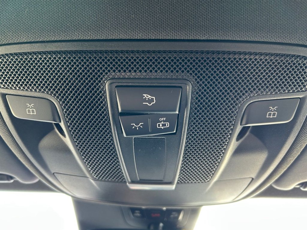 Used Mercedes-Benz A-Class 2016 for sale - 77594230: Photo 40