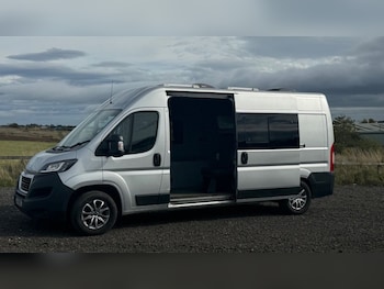 2018 (68) - 2.0 BLUE HDI CAMPER CONVERSION