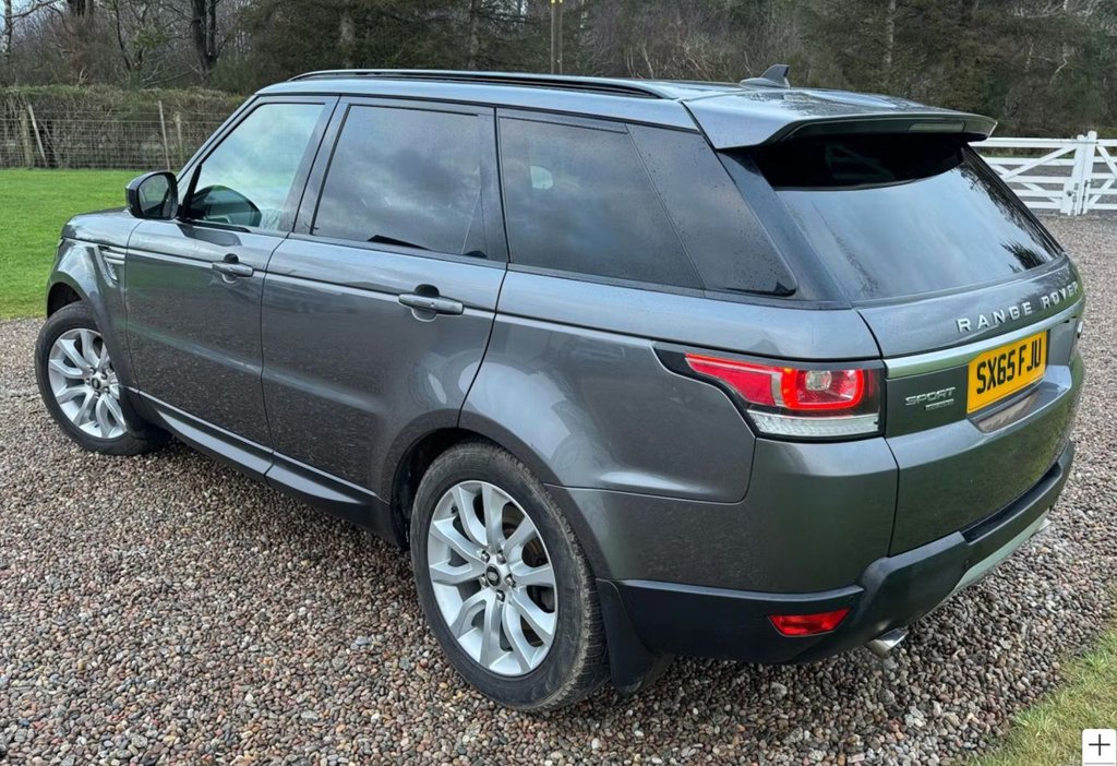 Used Land Rover Range Rover Sport 2015 for sale - 77384020: Photo 2