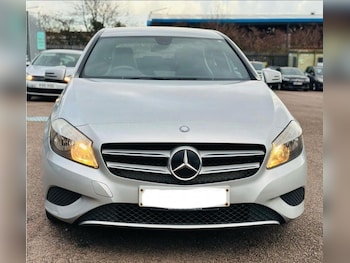Used Mercedes-Benz A-Class 2014 for sale - 77399768: Photo