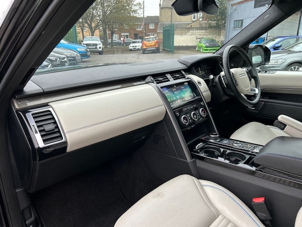 Used Land Rover Discovery 2018 for sale - 76291973: Photo 24