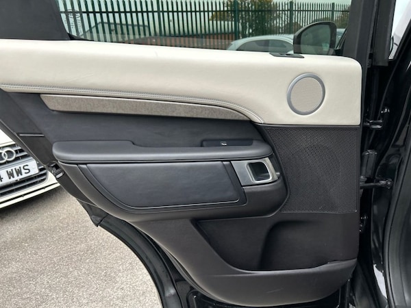 Used Land Rover Discovery 2018 for sale - 76291973: Photo 26