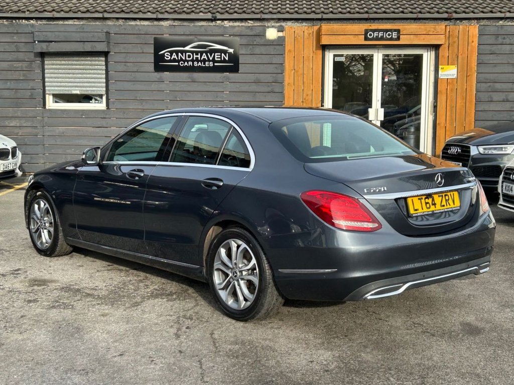 Used Mercedes-Benz C Class 2014 for sale - 76367864: Photo 4